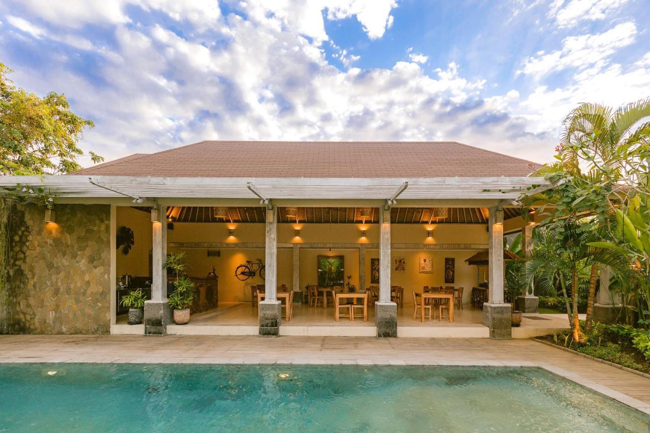 La Berceuse Resort And Villa Nusa Dua By Taritiya Collection Exterior photo