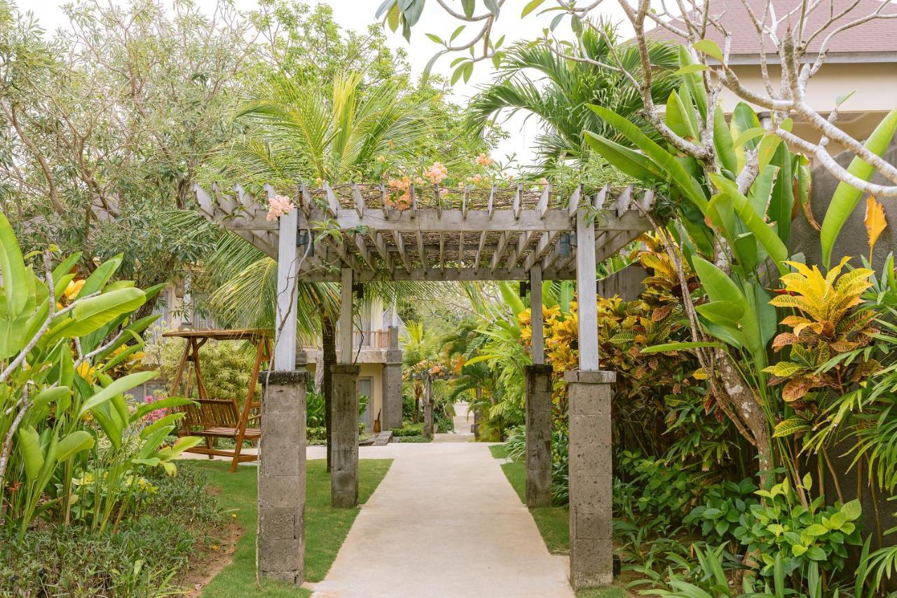 La Berceuse Resort And Villa Nusa Dua By Taritiya Collection Exterior photo
